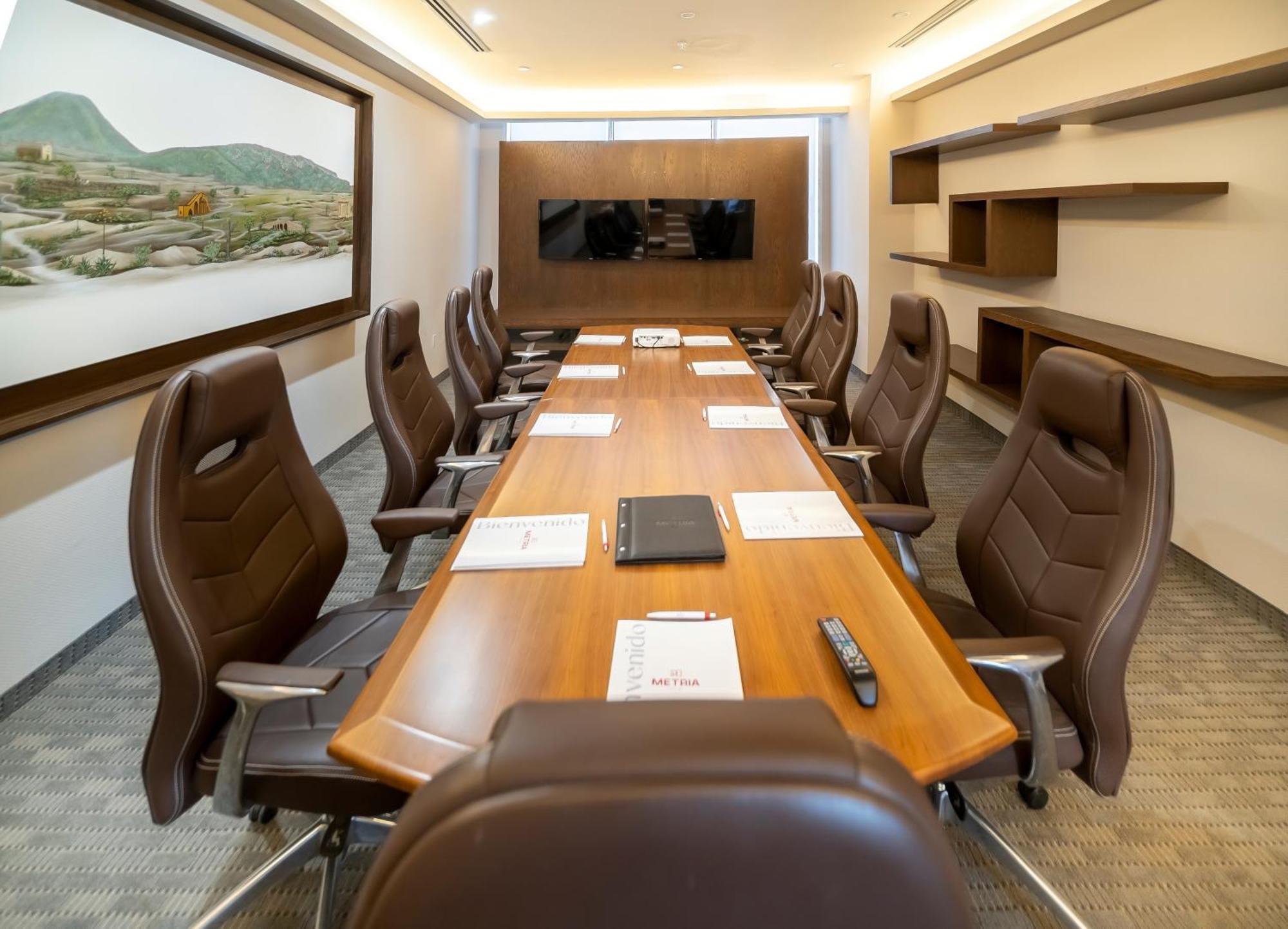 Metria Hotel León Eksteriør billede Boardroom at the headquarters of the National Bank of Greece